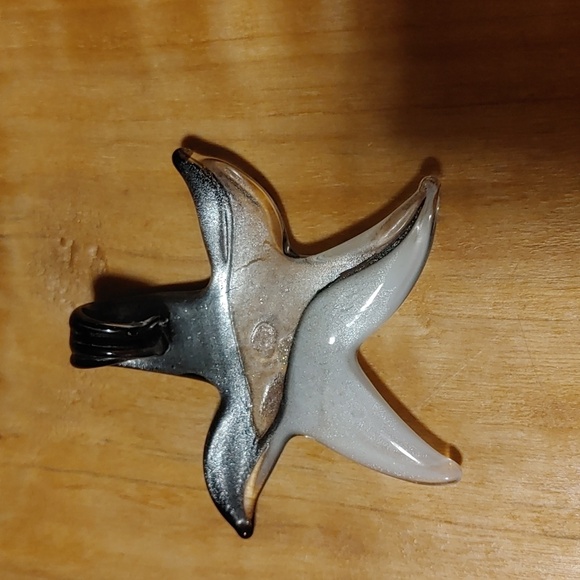 🇨🇦3 For $20🇨🇦Three Glass Pendants all with touches of Gold Tones - Picture 6 of 9